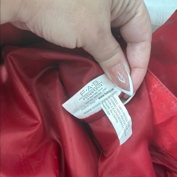 Vibrant Red BETTY Boop Tote - Picture 10 of 10